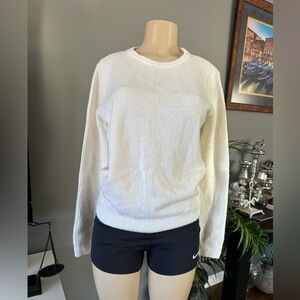 Vineyard Vines Women's cream sweater size M